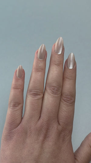 Cat-Eye Desert Shimmer